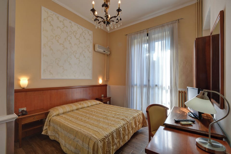 Classic Room | Free WiFi