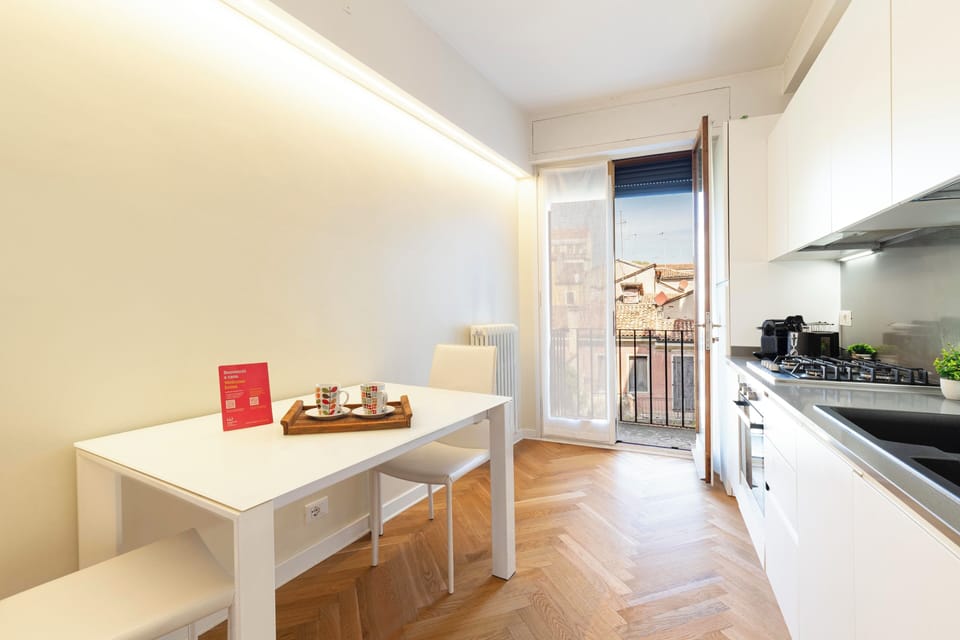 Panoramic Apartment, 2 Bedrooms (Check-in online) | Private kitchen | Toaster, cookware/dishes/utensils