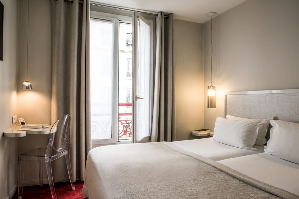 Comfort Room | Premium bedding, in-room safe, soundproofing, iron/ironing board
