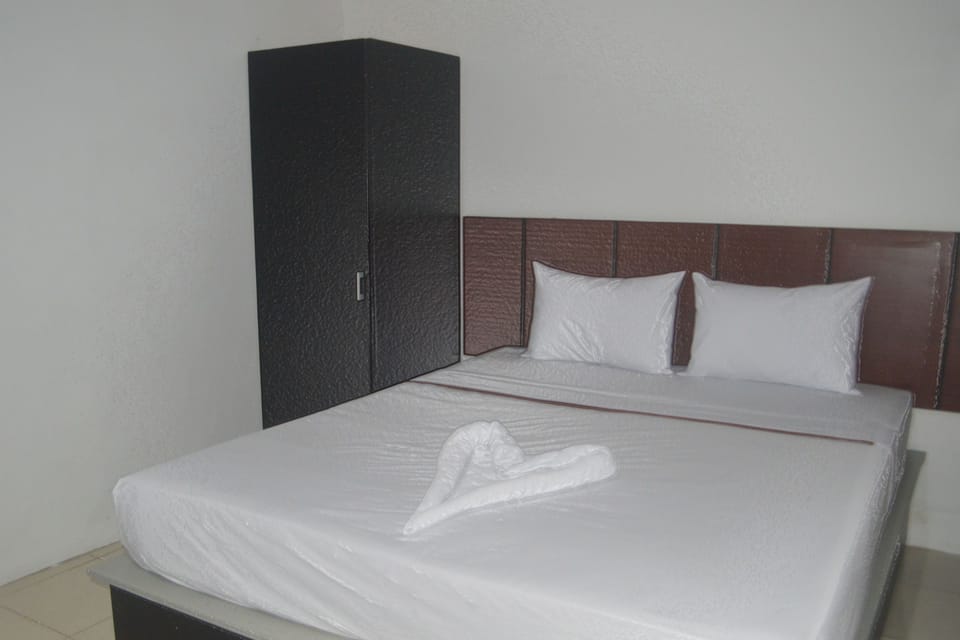Room | Desk, rollaway beds, free WiFi