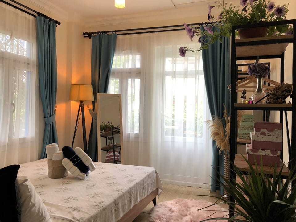 Double Room, Garden View | Desk, free cribs/infant beds, free WiFi