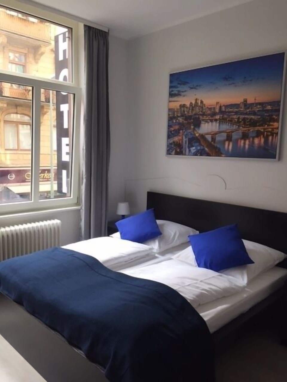 Standard Double Room | Desk, iron/ironing board, free WiFi, bed sheets