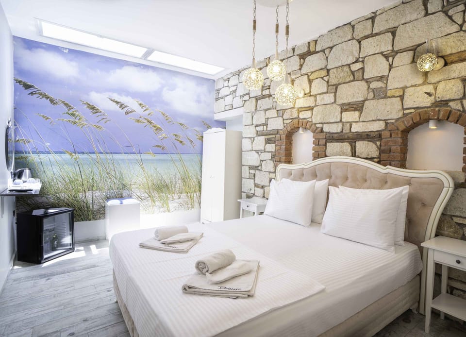 Economy Room | Premium bedding, minibar, in-room safe, soundproofing