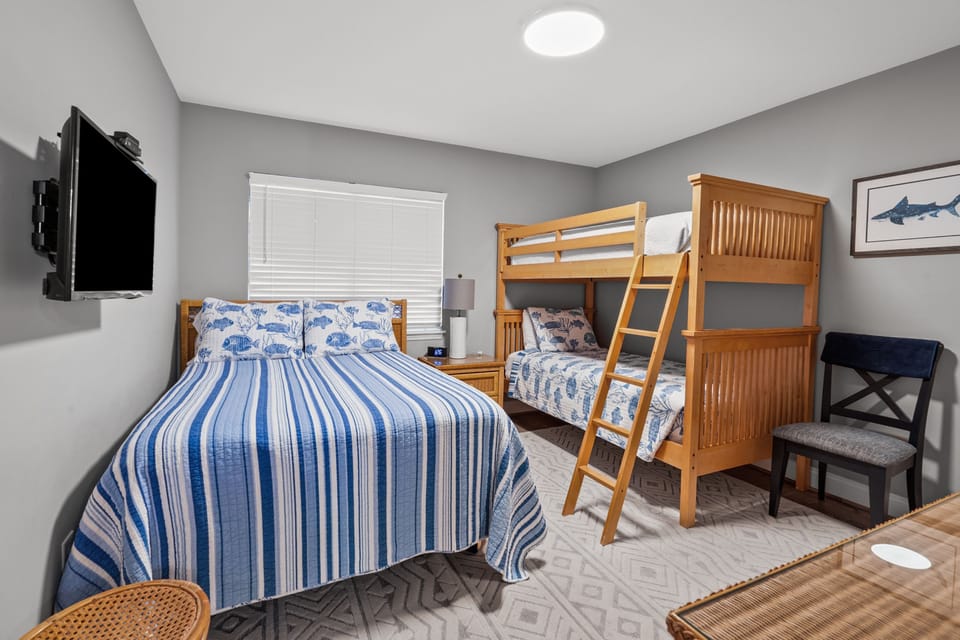 Condo, 2 Bedrooms | 2 bedrooms, free WiFi