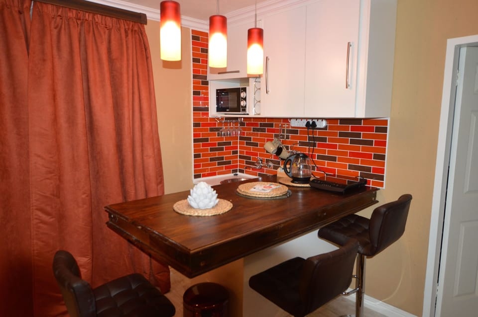 African Sunset | In-room dining