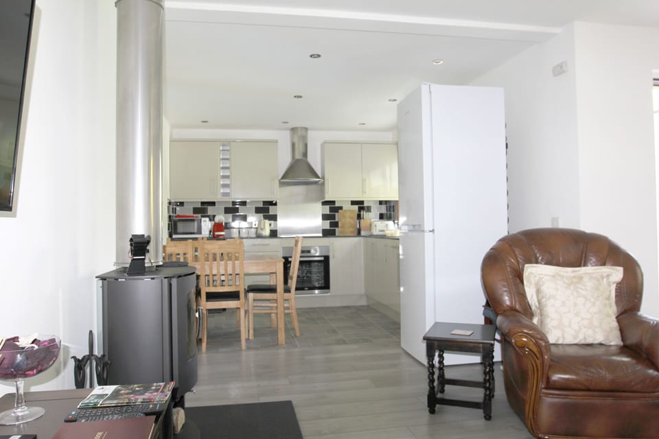 Cottage, 2 Bedrooms | Living area | TV, DVD player, iPod dock, MP3 dock