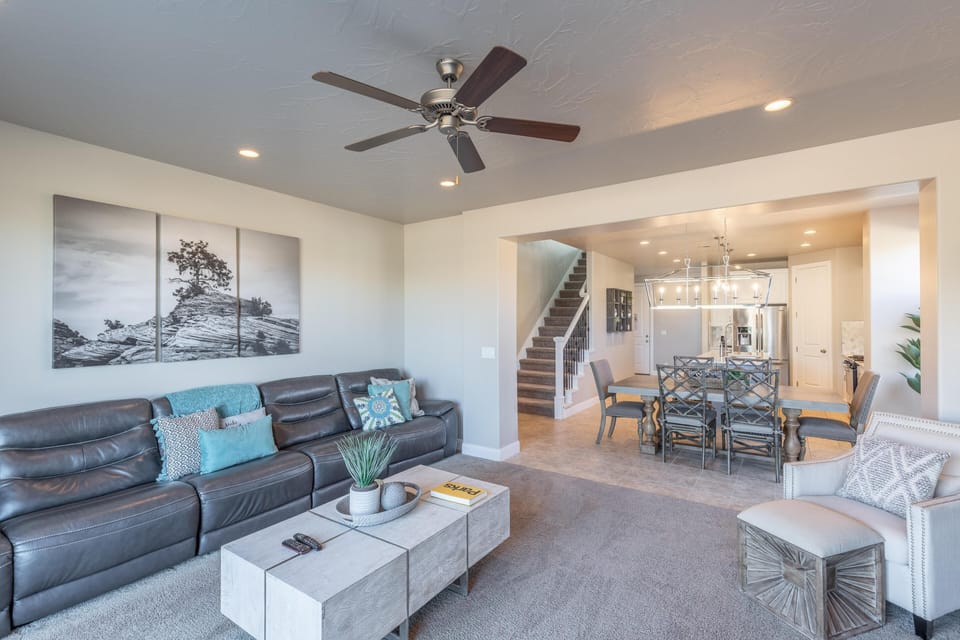 House, Multiple Beds, Mountain View (Luxury At The Ledges) | Living area | Flat-screen TV, DVD player