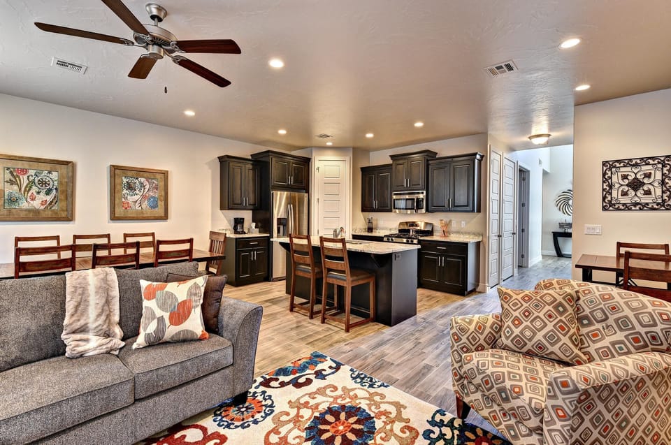 House, Multiple Beds, Mountain View (The Great Escape) | Living area | Flat-screen TV, fireplace, DVD player