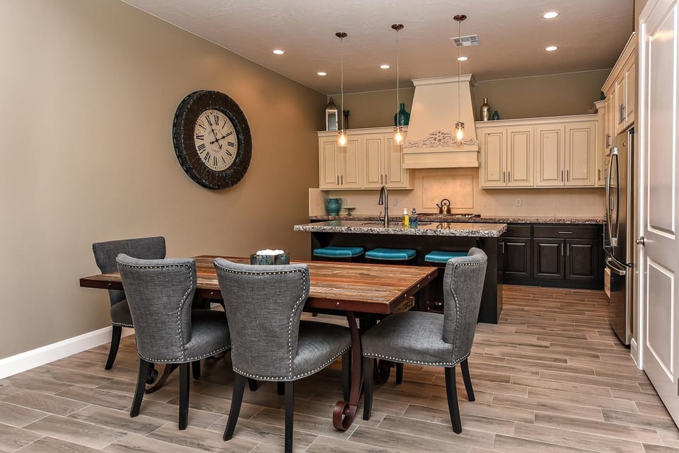 House, Multiple Beds, Mountain View (Escape On The 18th Hole) | Dining