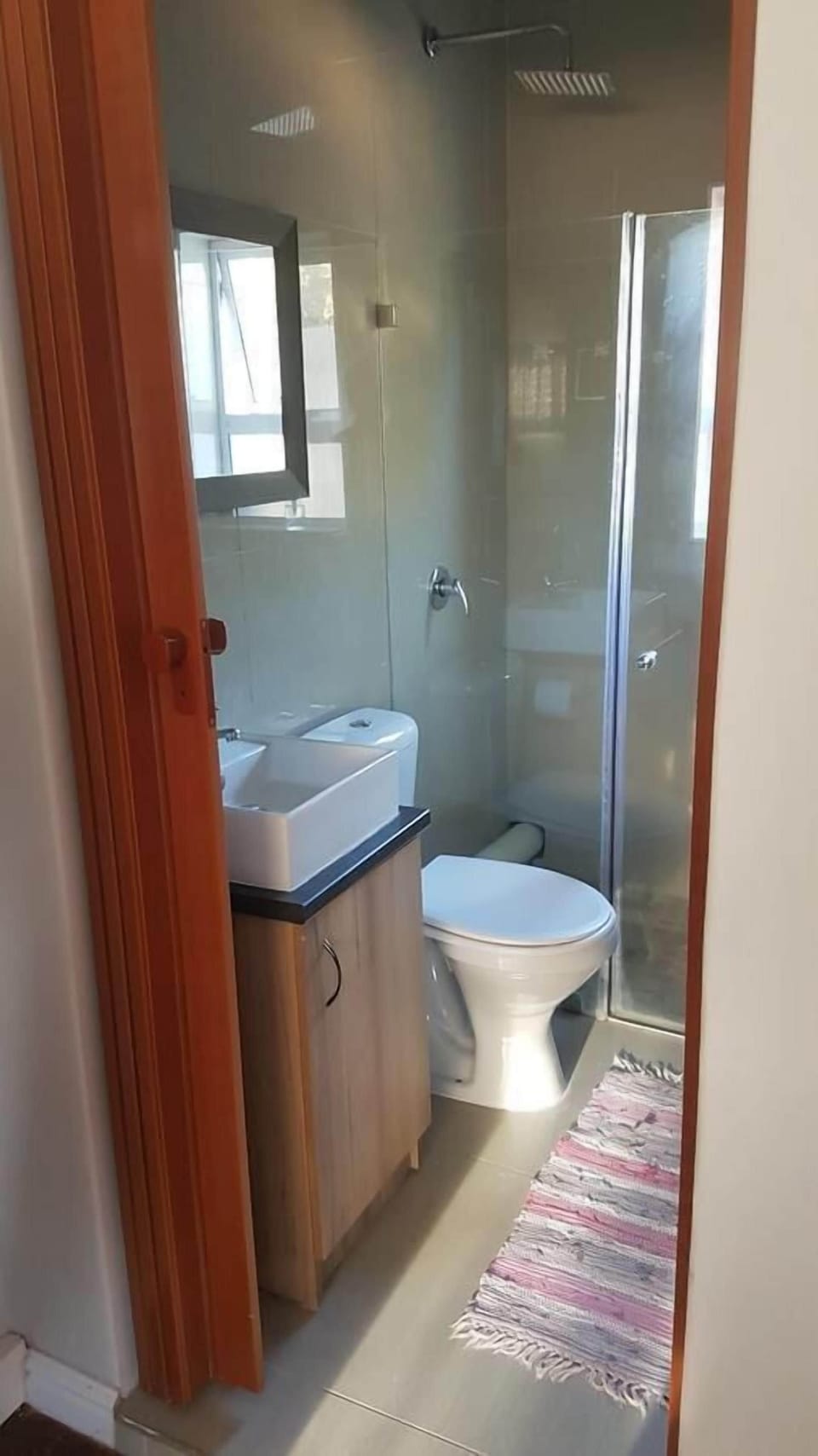 Comfort Double Room, 1 Bedroom | Bathroom | Free toiletries, hair dryer, towels