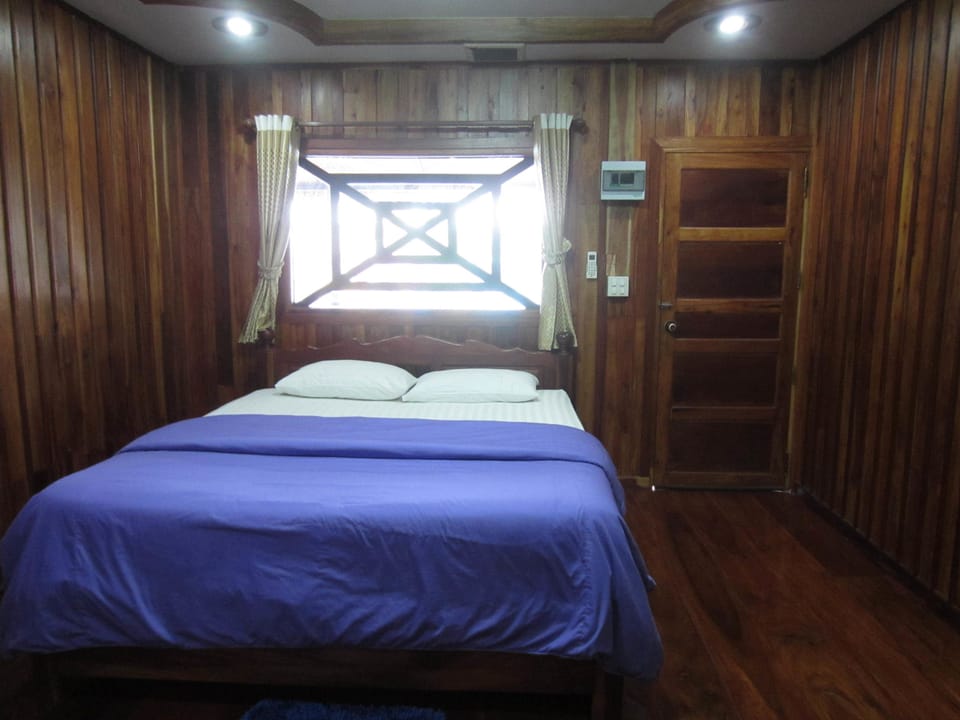 Pool Front | Rollaway beds (surcharge), WiFi (free), bed sheets