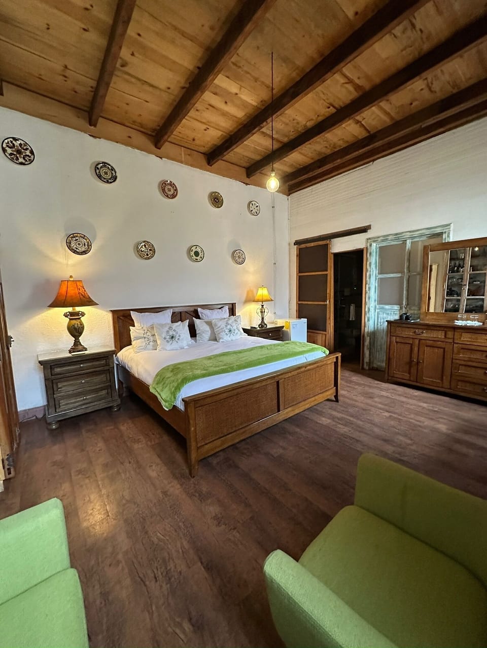 Deluxe Room | Premium bedding, down comforters, WiFi (free), individually decorated