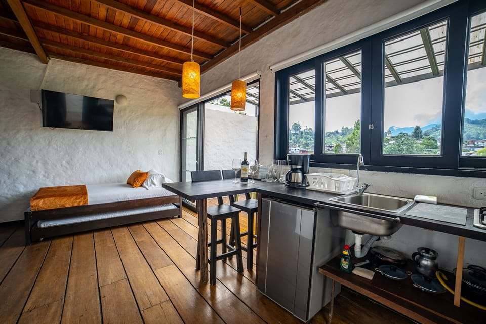 1 bedroom, in-room safe, iron/ironing board (on request), WiFi (free)