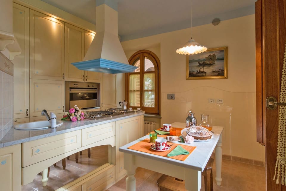 Luxury Condo, 2 Bedrooms | Private kitchen | Fridge, oven, stovetop, dishwasher