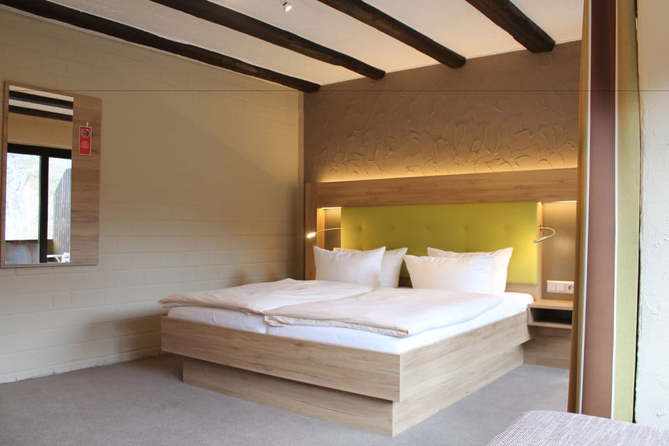 Standard Double Room | Premium bedding, desk, blackout drapes, free WiFi