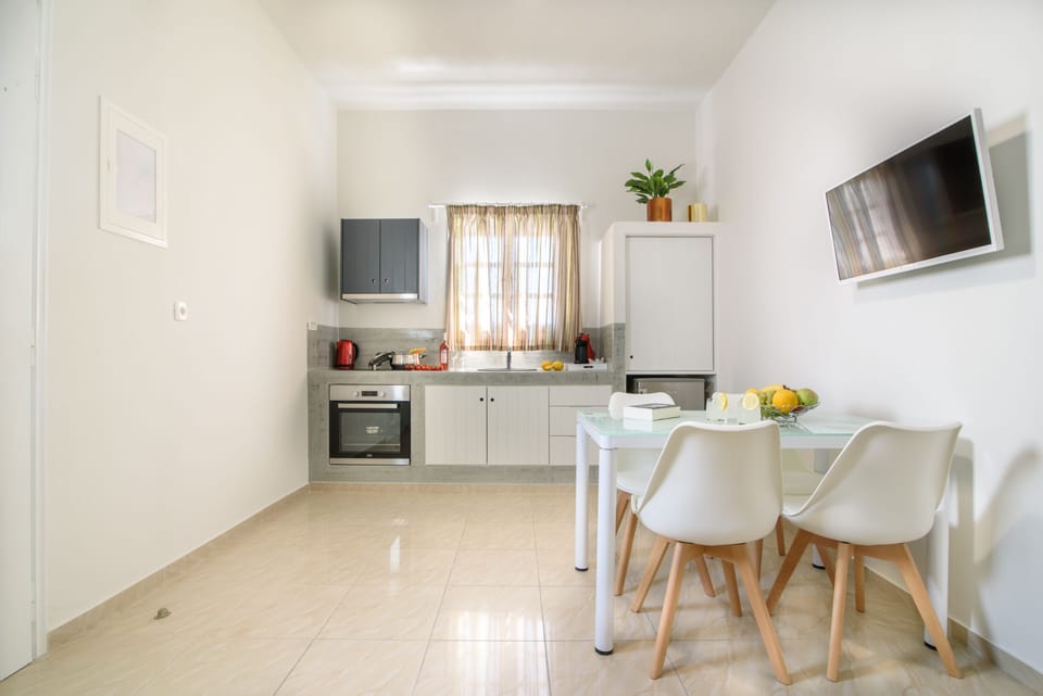 Superior Apartment, Hot Tub | Private kitchen | Fridge, oven, stovetop, electric kettle