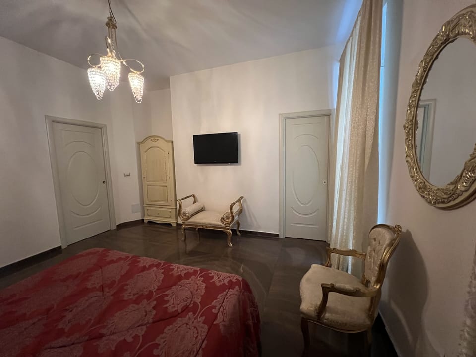 Luxury Quadruple Room | Premium bedding, desk, blackout drapes, soundproofing