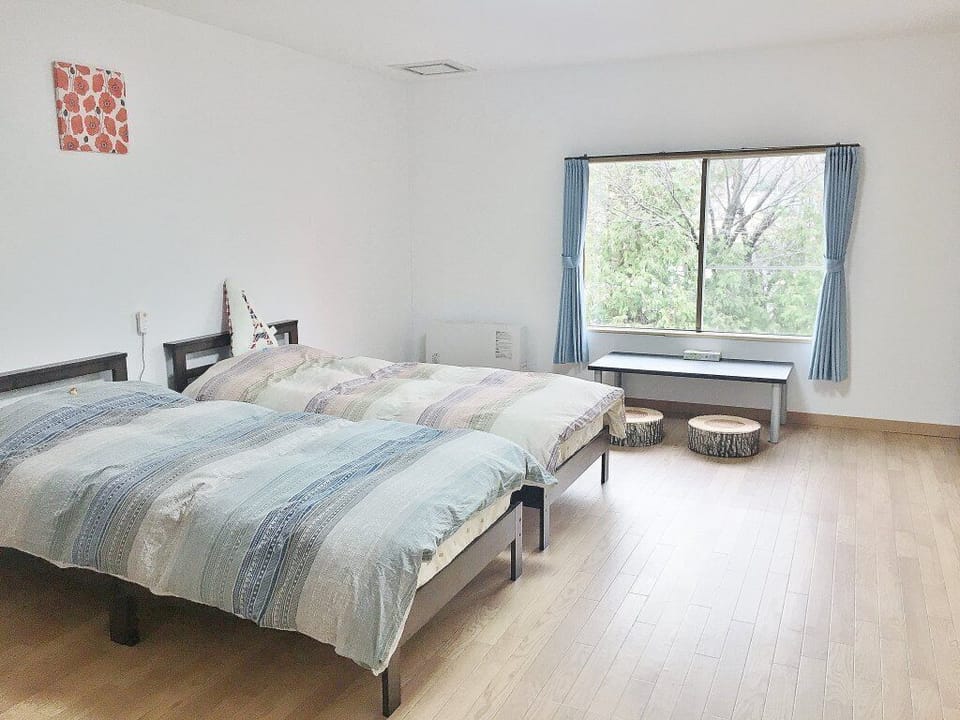 Standard Room | Soundproofing, free WiFi, bed sheets