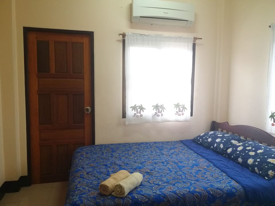 Triple Room | Pillowtop beds, in-room safe, individually decorated, desk