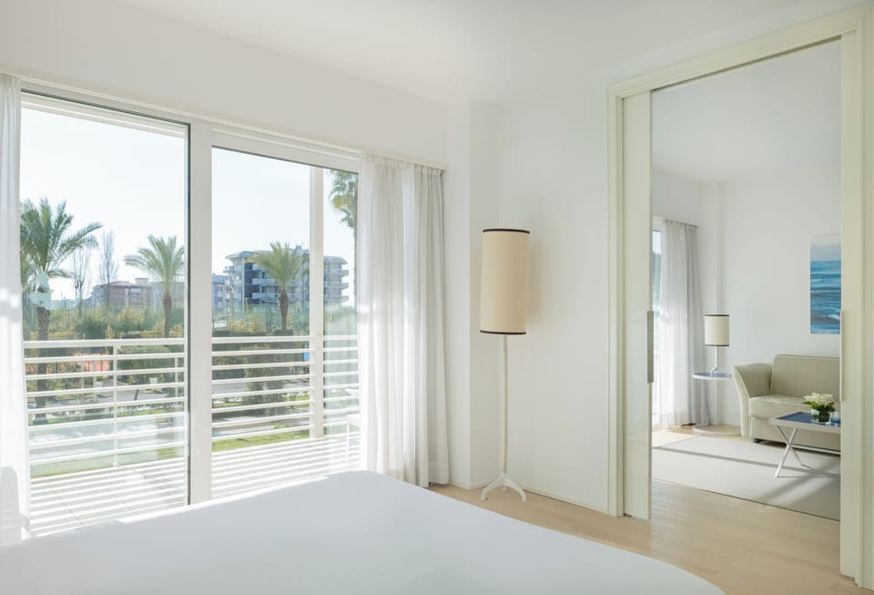 Junior Suite (Deluxe | with Sofa Bed) | In-room safe, desk, blackout drapes, soundproofing