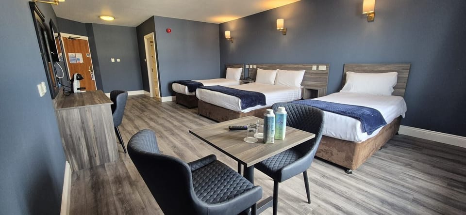 Superior Family Room | Desk, free WiFi, bed sheets