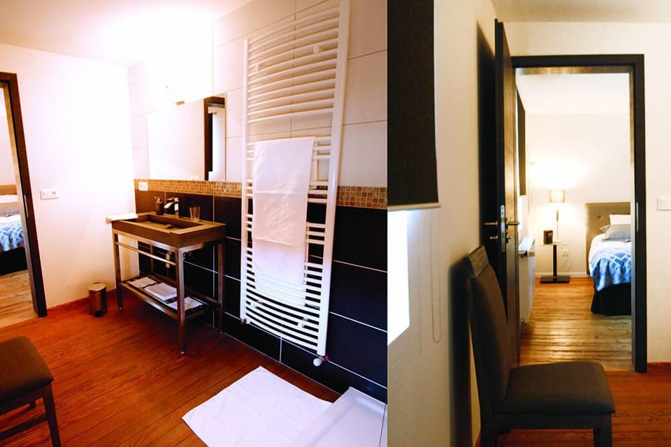 Double Room (Le Roi de Coeur) | Bathroom | Shower, eco-friendly toiletries, hair dryer, slippers