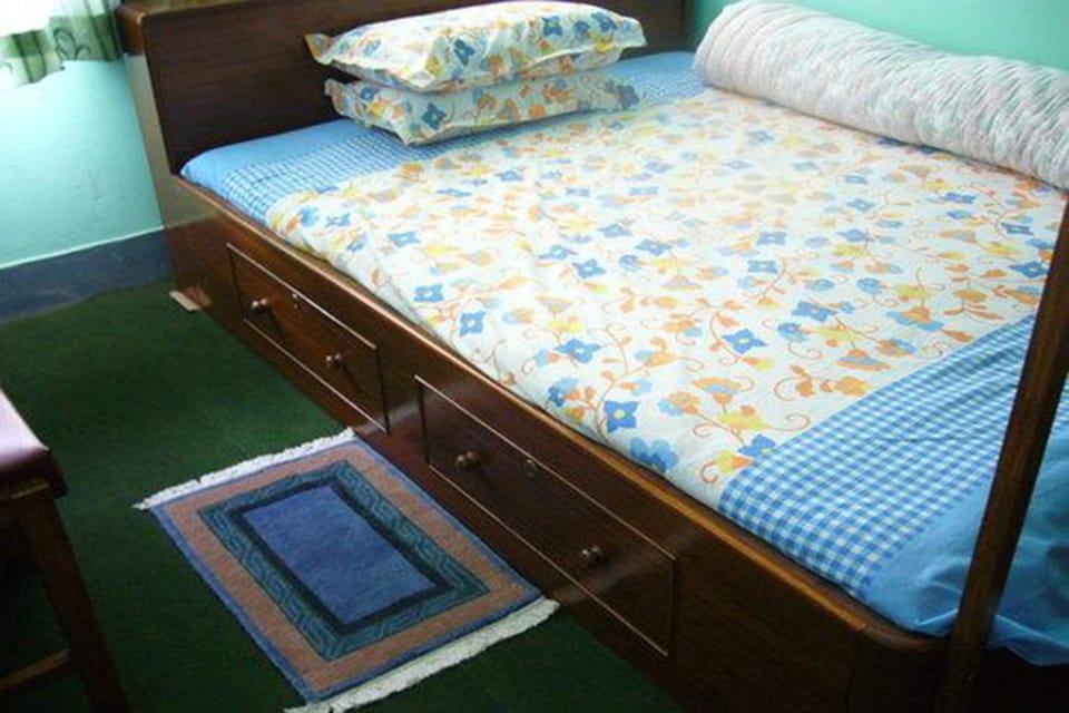Standard Double or Twin Room, 1 Bedroom | Premium bedding, in-room safe, desk, iron/ironing board