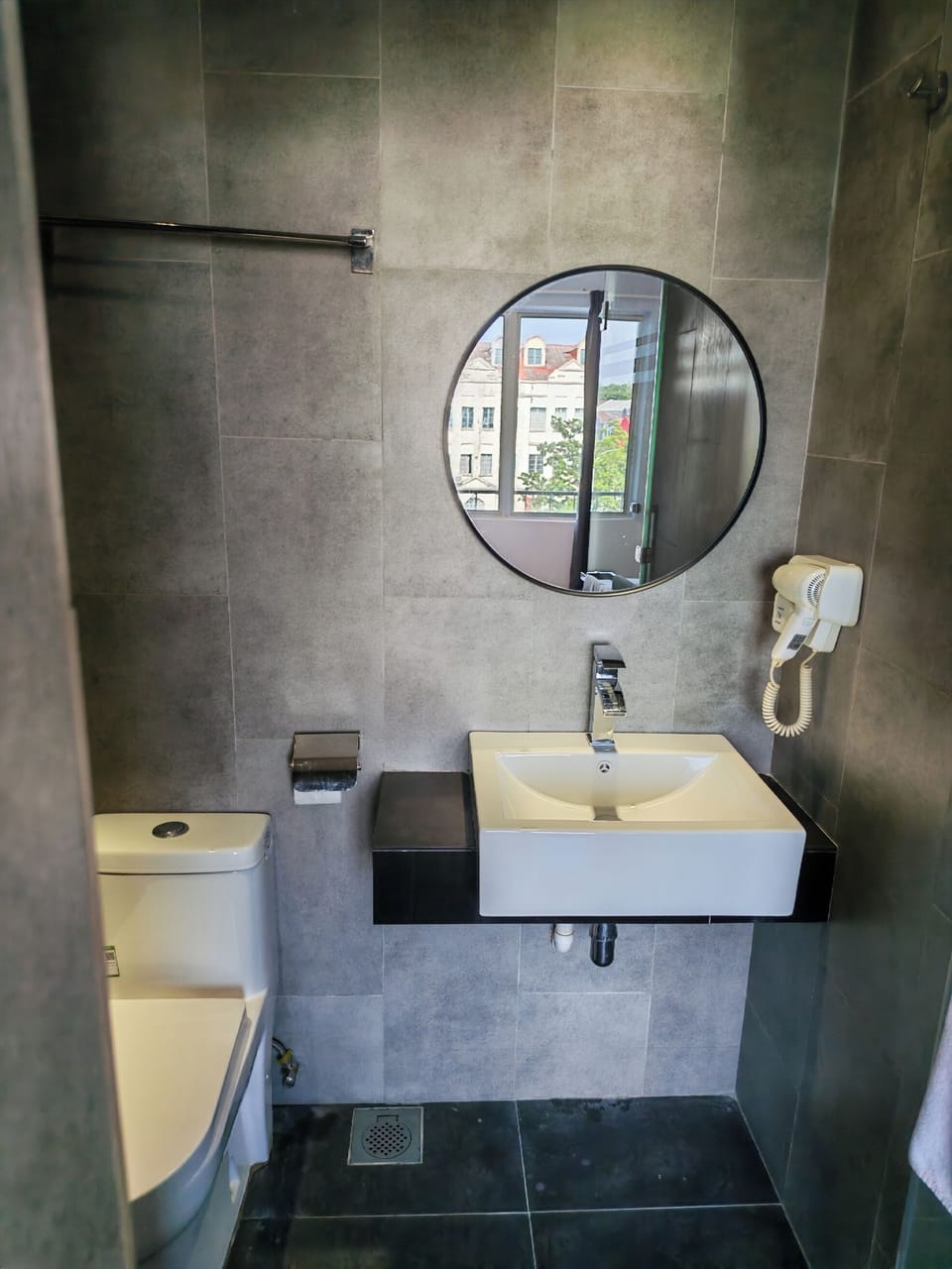 Shower, free toiletries, hair dryer, slippers