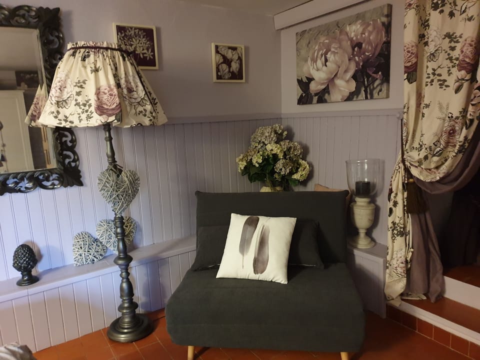 Family Suite, Ensuite, Garden View | 1 bedroom, soundproofing, bed sheets