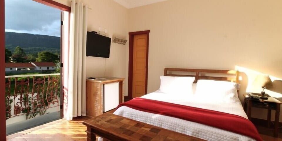 Minibar, blackout drapes, free WiFi, bed sheets