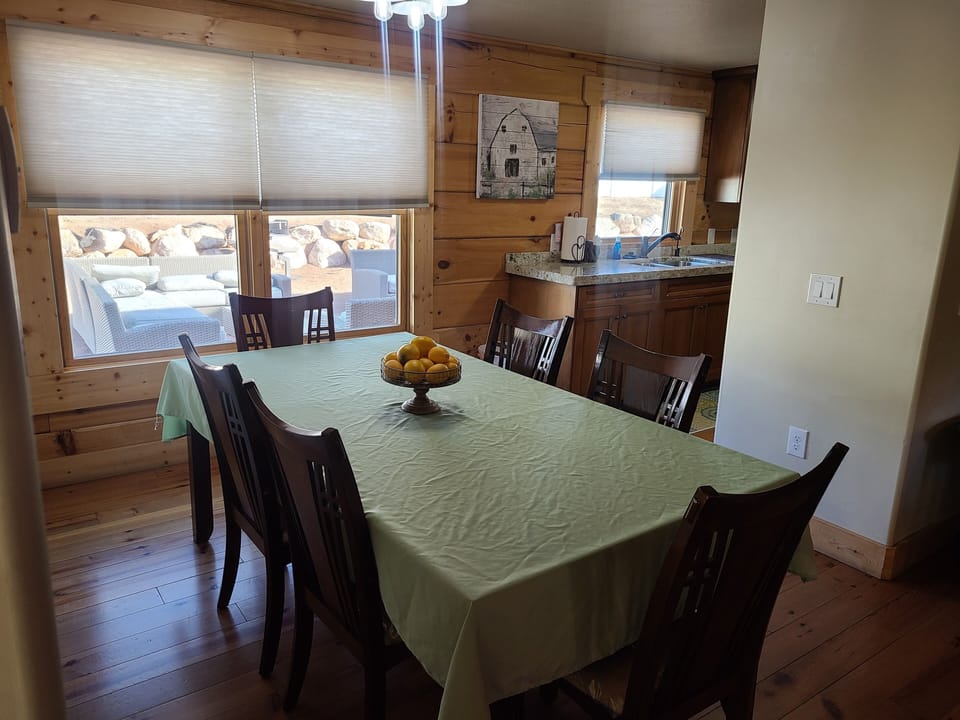 Premium Cabin, Multiple Bedrooms, Kitchen, Mountain View | Private kitchen | Microwave, freezer, paper towels