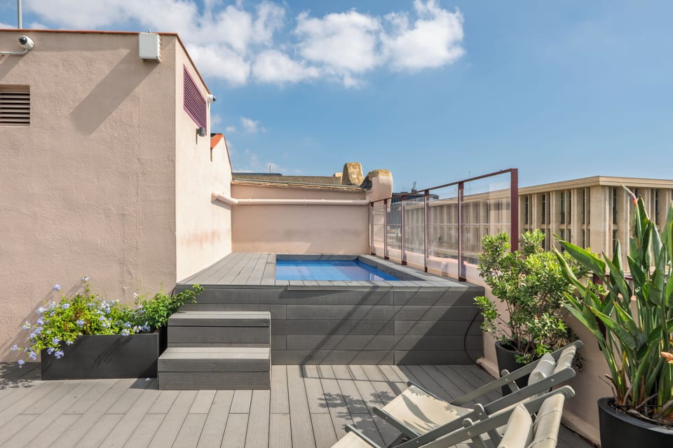 Rooftop pool