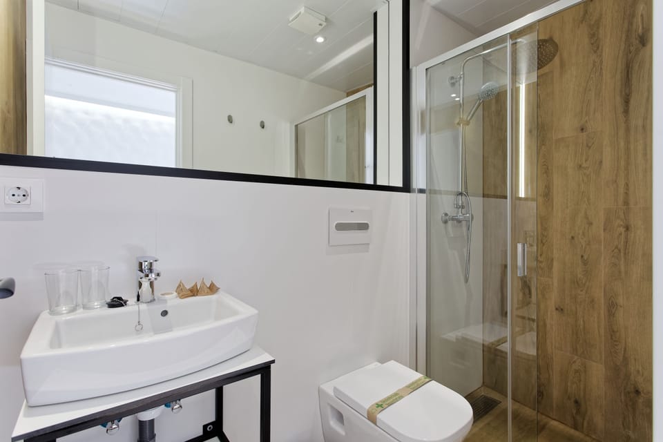 Fontanella Green House Bed and Breakfast in Barcelona