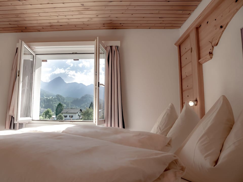 Standard Single Room, 1 Large Twin Bed, Mountain View | View from room