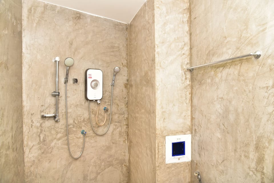 Double Room  | Bathroom shower