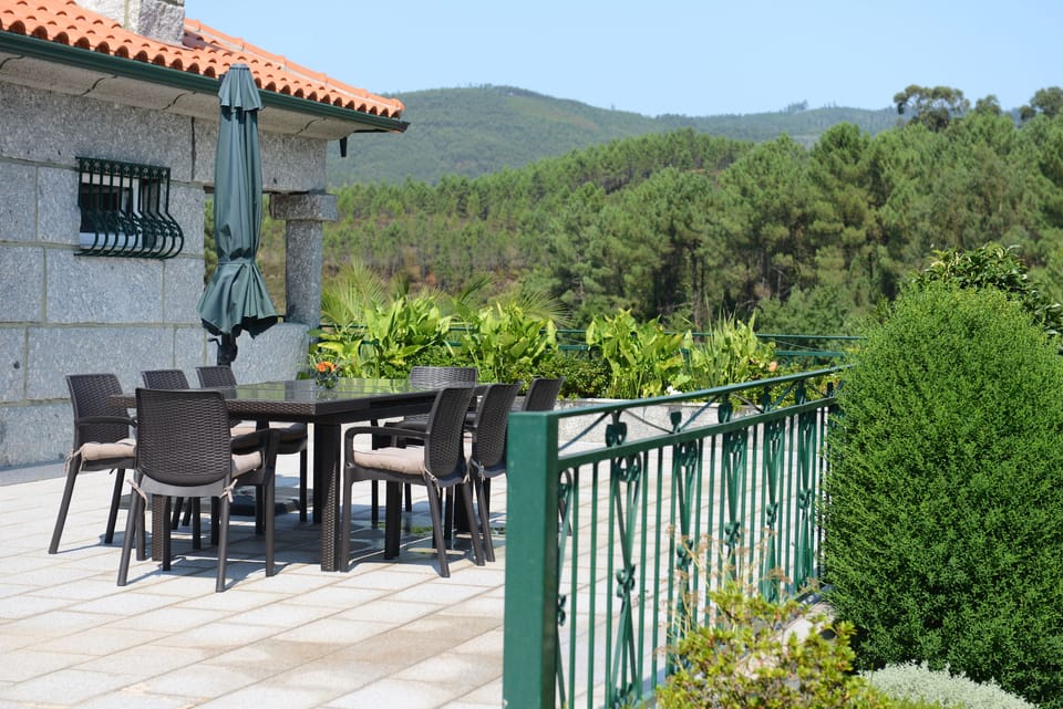 House, 4 Bedrooms, Terrace, Mountain View | Premium bedding, soundproofing, iron/ironing board, free WiFi