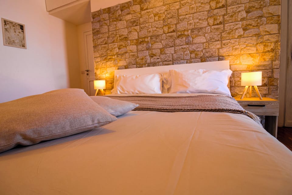 Superior Double Room, Lake View | Individually decorated, free WiFi, bed sheets