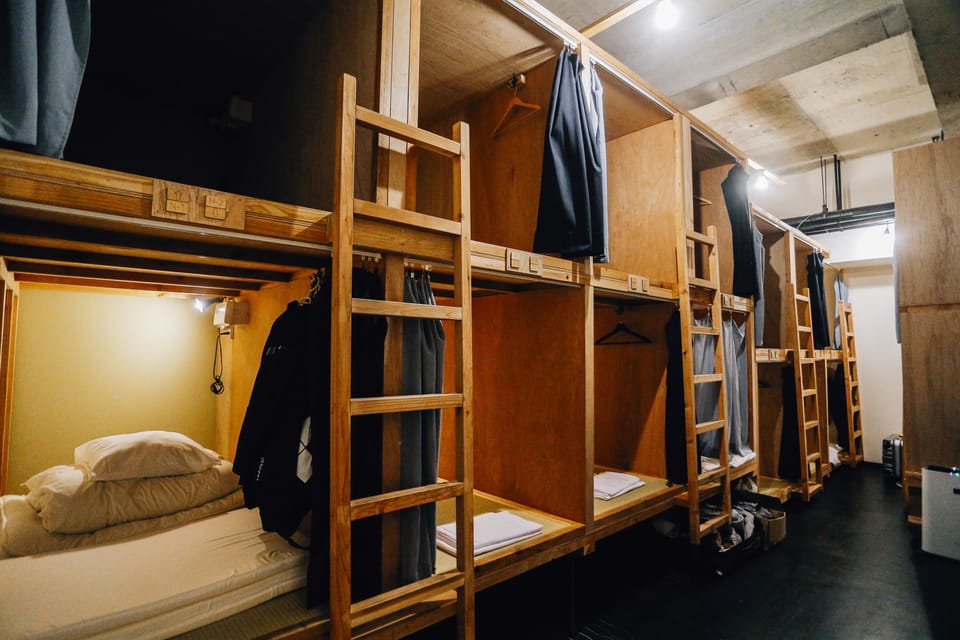 In-room safe, WiFi (free), bed sheets