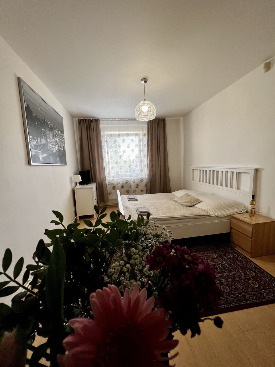 Room, 1 Queen Bed, Shared Bathroom | Desk, blackout drapes, iron/ironing board, free WiFi