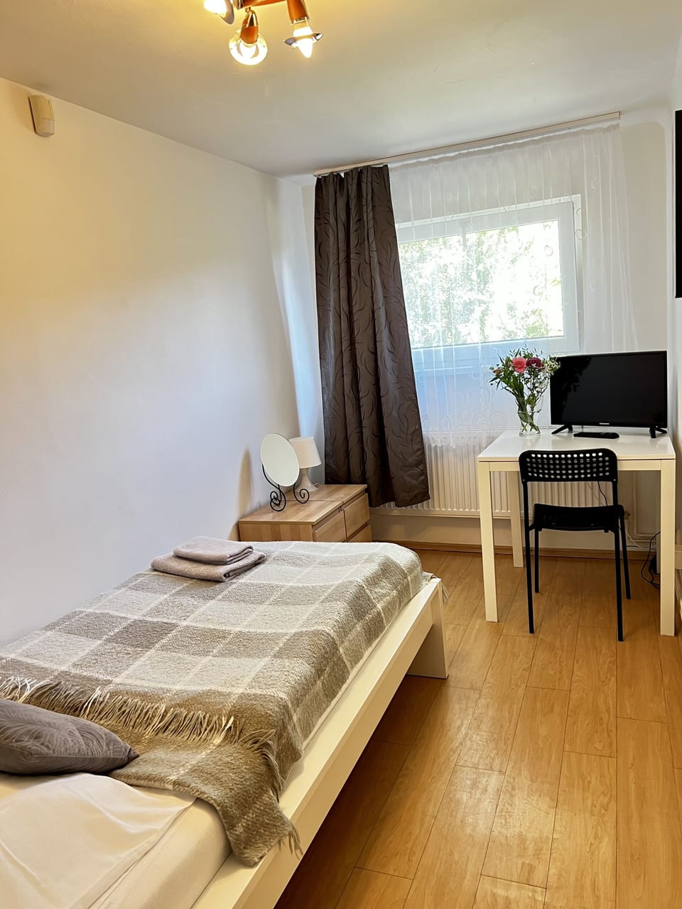 Single Room, Shared Bathroom | Desk, blackout drapes, iron/ironing board, free WiFi