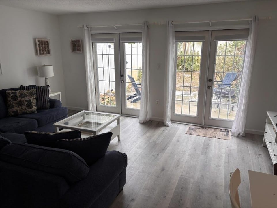 Townhome, 2 Bedrooms | Living area