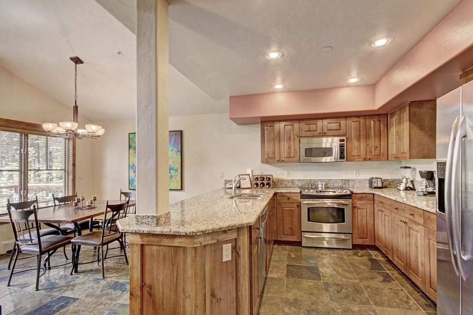 Townhome, 2 Bedrooms | Private kitchen | Full-size fridge, microwave, oven, stovetop