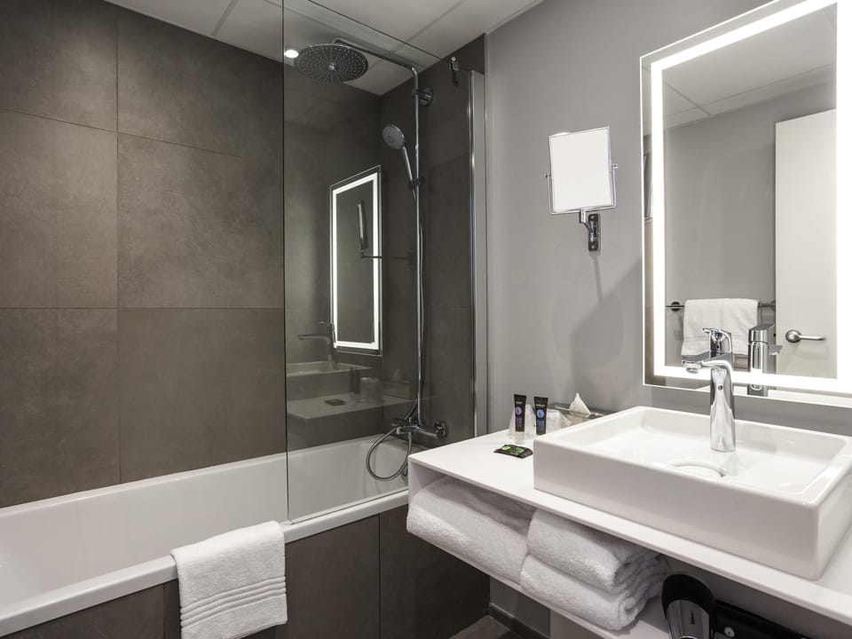 Junior Suite, 1 Double Bed with Sofa bed | 1 bedroom, premium bedding, minibar, in-room safe