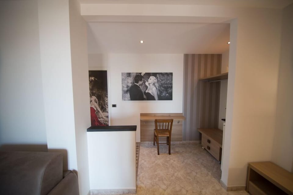 Double Room, Connecting Rooms | Premium bedding, minibar, in-room safe, desk