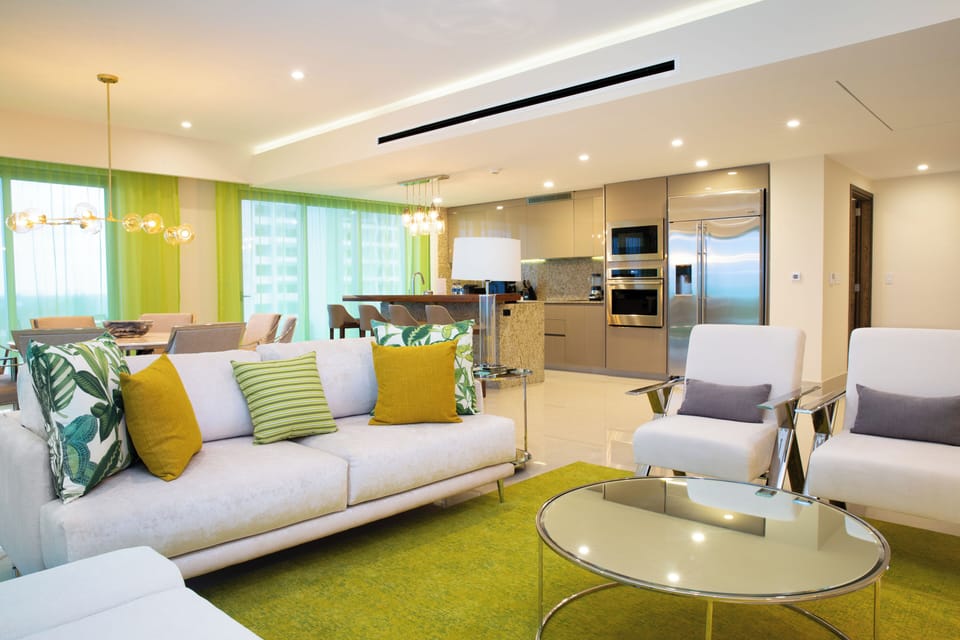 Three Bedroom Ocean Front | Living area | IPod dock