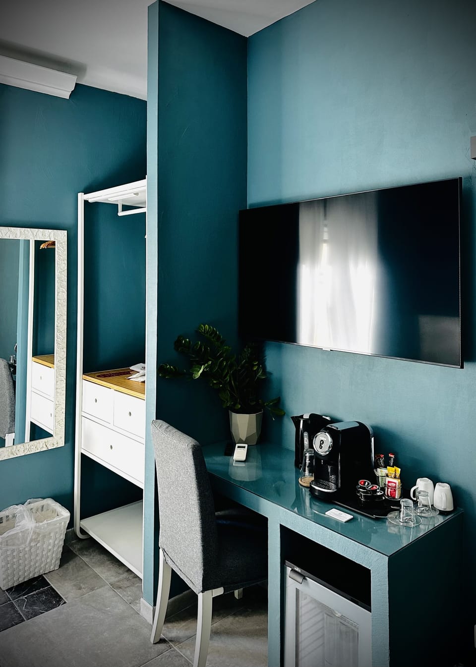 Double or Twin Room | 1 bedroom, premium bedding, minibar, in-room safe