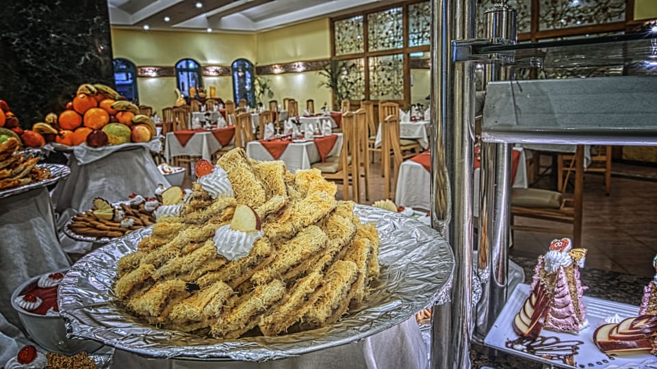Daily buffet breakfast for a fee