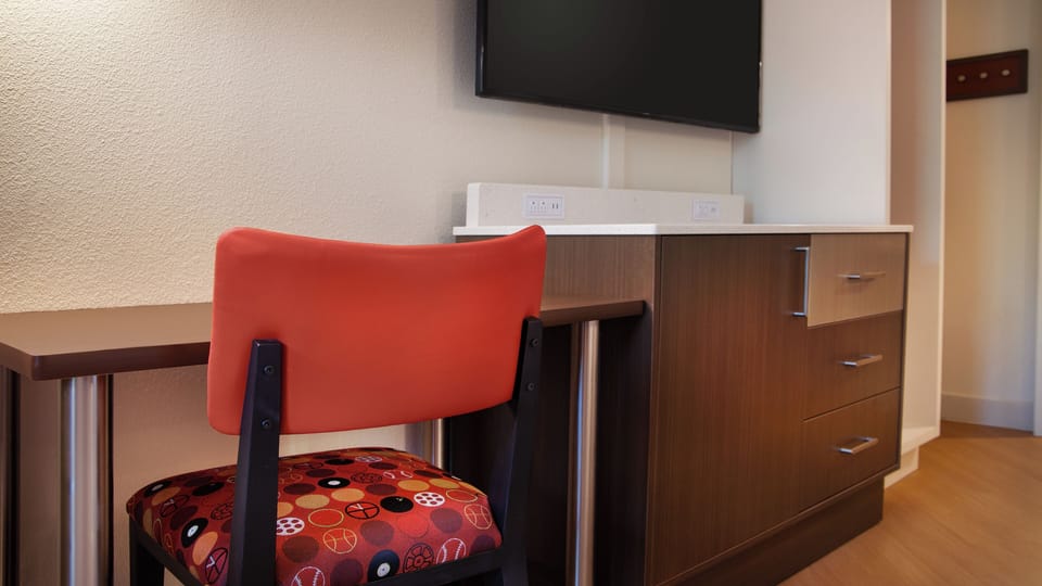 In-room safe, blackout drapes, iron/ironing board, free WiFi