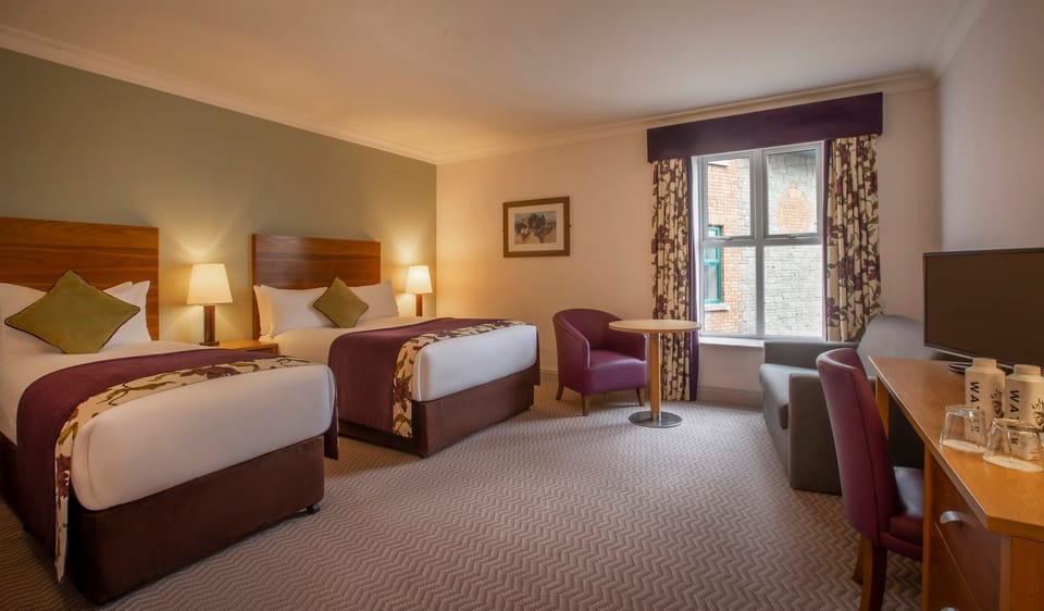 Family Room (2 Adults & 2 Children) | Desk, iron/ironing board, WiFi (free), bed sheets