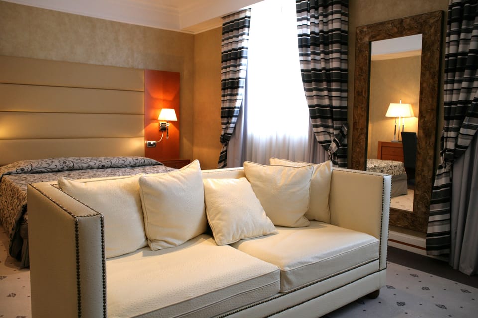 Superior Quadruple Room | Hypo-allergenic bedding, minibar, in-room safe, desk